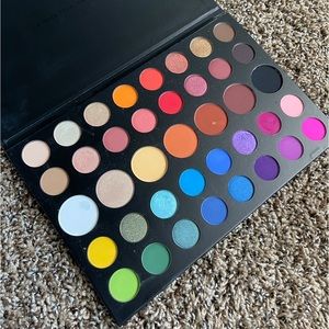 Makeup - Morphe X James Charles Eyeshadow Palette